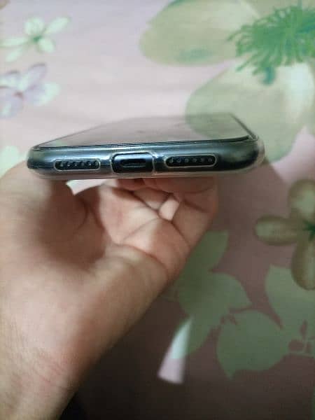 IPHONE XR BACK COLOR 5