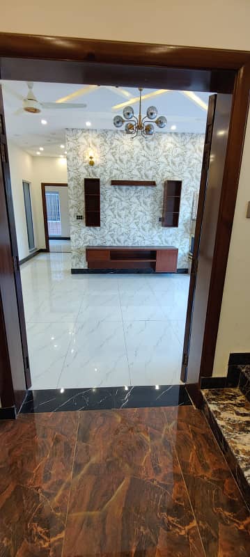 10 Marla Brand New First Entry House At Hot Location Bahria Town Lahore 11
