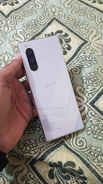 Xperia 5 6/64gb condition used 10/9 all ok no open guarantee hai 0