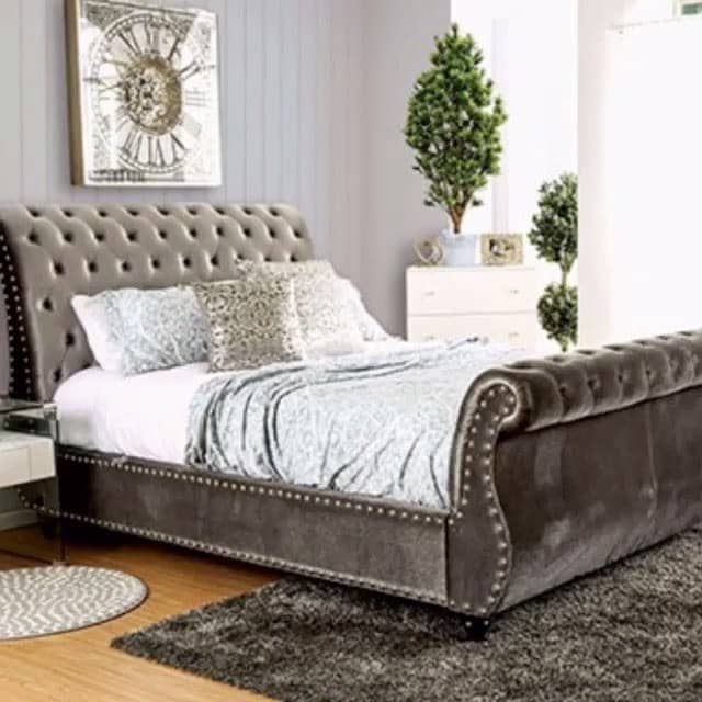 Furniture & Home Decor / Beds & Wardrobes / Beds 17