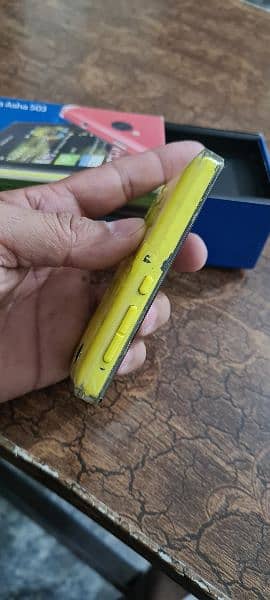 Nokia asha 503 4