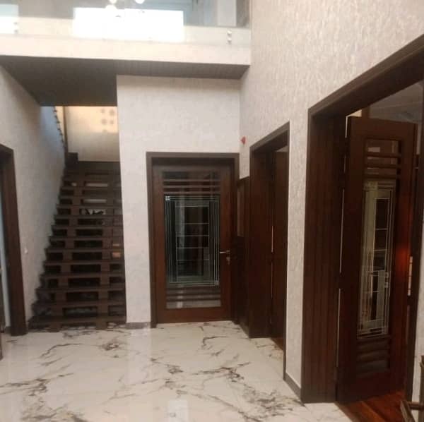 21 Marla House In EME Society Of Lahore Is Available For sale 19