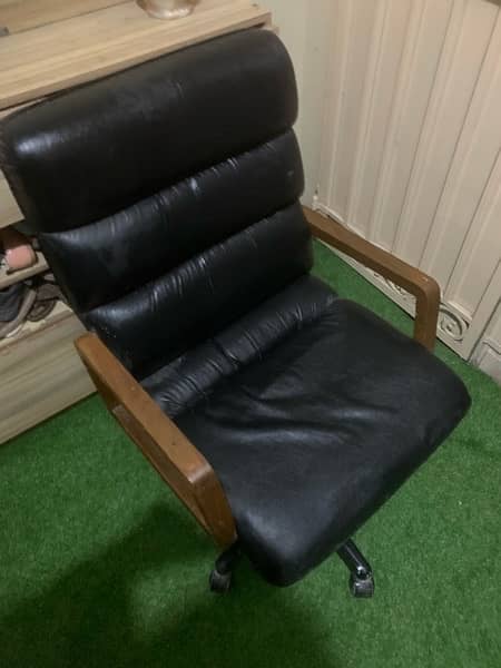 urgent sale sofa chair 2