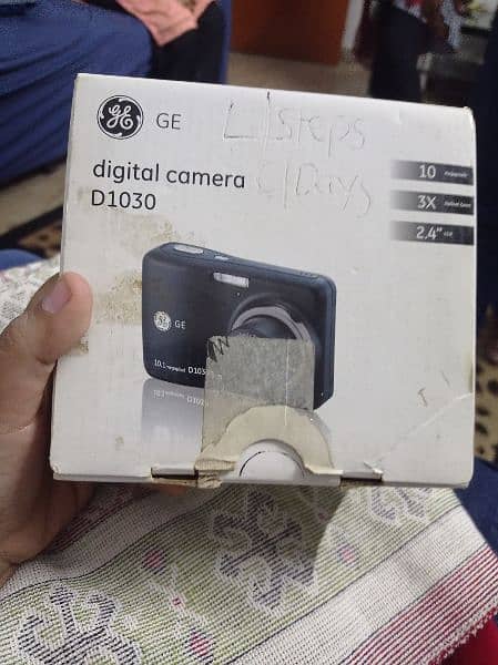 digital camera d1030 6