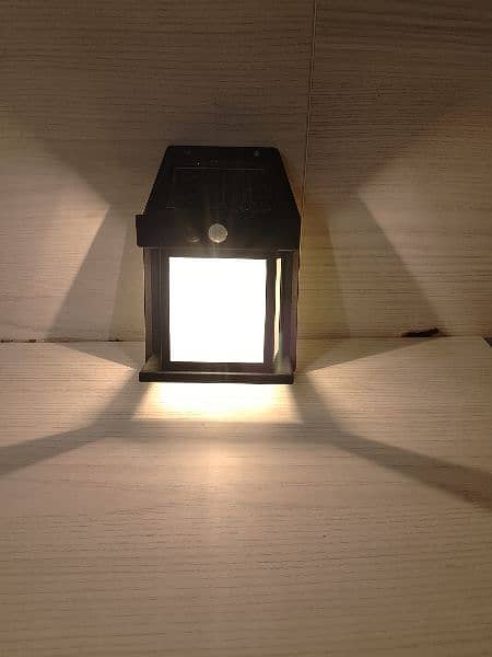 Solar Wall Sensor Light 3