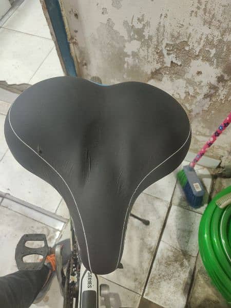 Cloud  C-9 saddle for bicycle 2