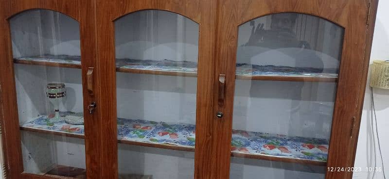 wooden show case in good condition 1