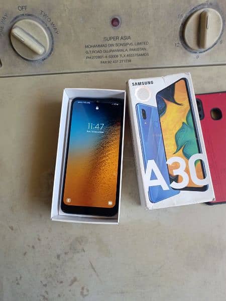 Samsung A30 64/4 with box for sale 4