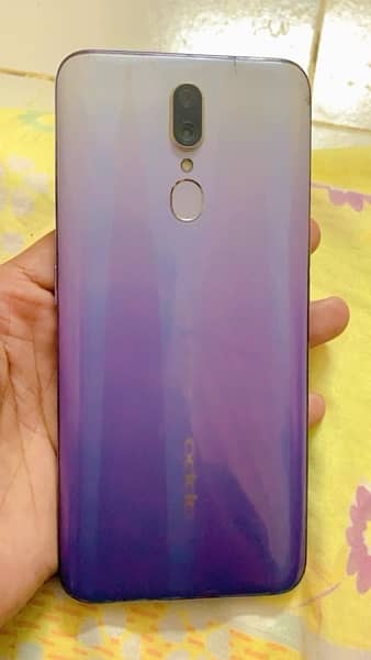 OPPO F11 WITH BOX NO CHARGER 6