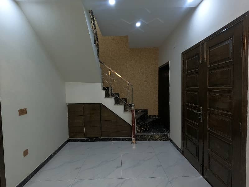Buy your ideal 5 Marla House in a prime location of Lahore 12