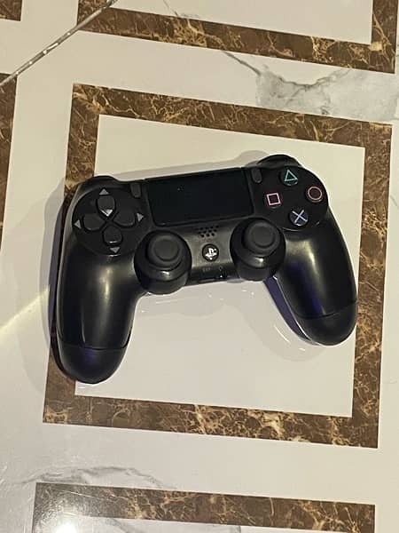 PS4 DualShock Great Condition 1