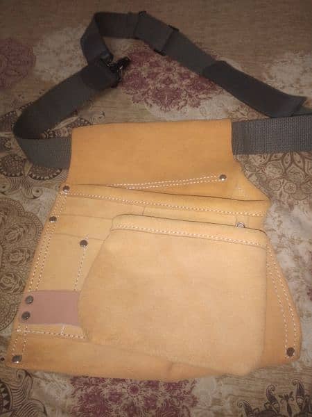 PURE CAMEL LEATHER BAG. . 6