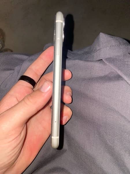 iphone 11 for sale 4