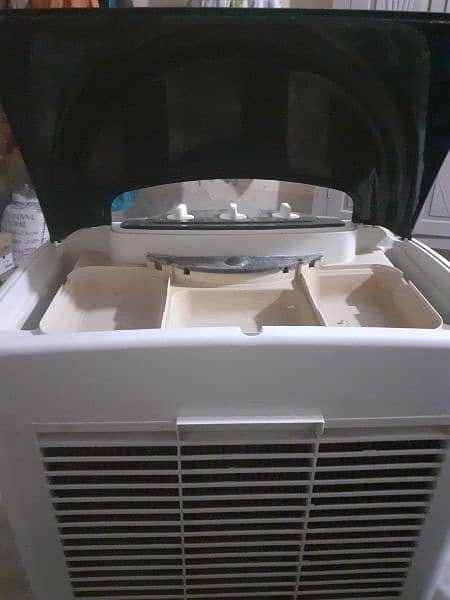 nG appliances room air  cooler Model: NAC 9800 with ice box 7