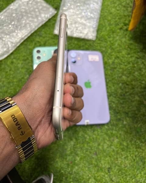 iphone 11 (128)gb pta approved 1