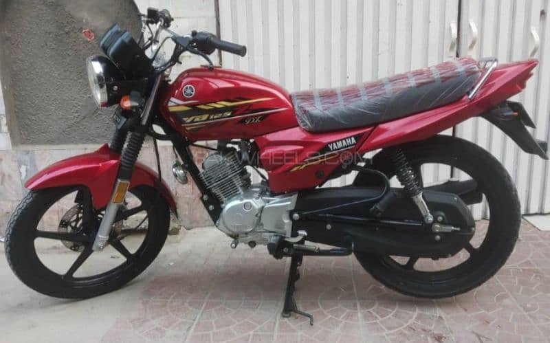 Yamaha YB125z Dx 1