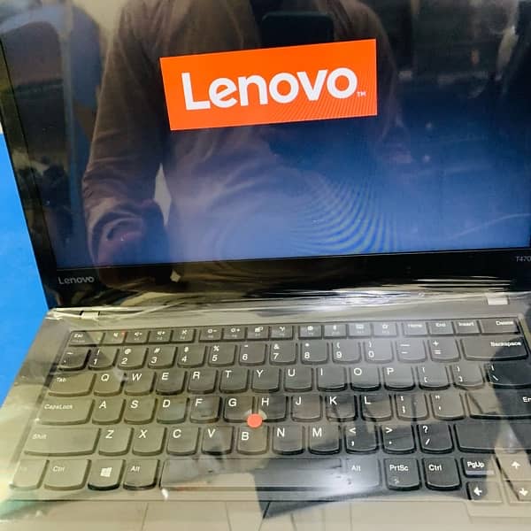 Lenovo ThinkPad Ultra Slim core i5 7th generation 8gb DDR4 256 SSD 5