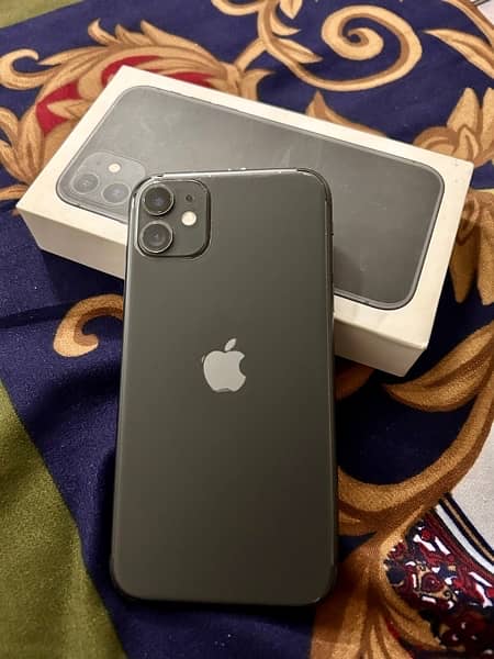 iPhone 11 128GB Factory Unlocked Black with Box Non PTA 7