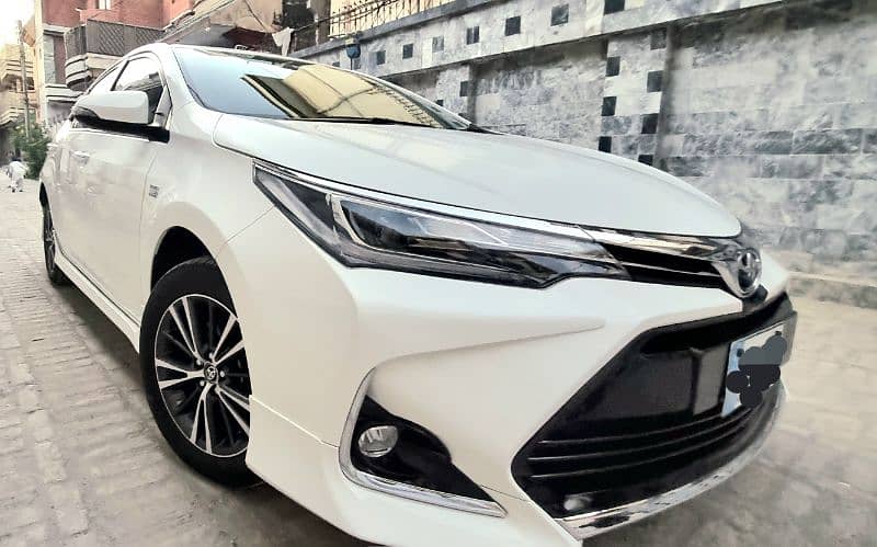 Toyota Altis Grande 2022 0