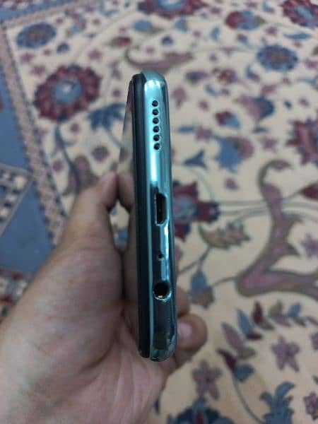 vivo s1 8/256 for sell with charger 6