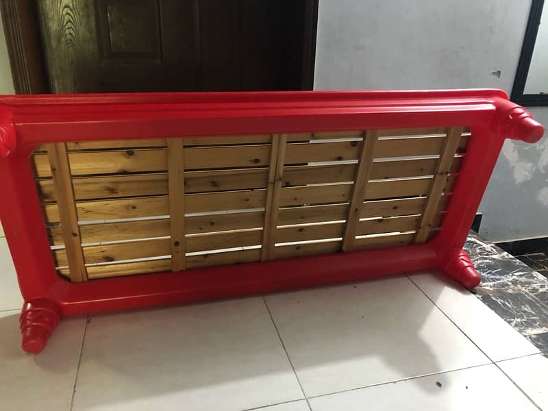 Small bed  size 25” x 54” for 5-6 year child 1