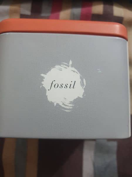 Fossil 3