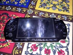 PSP 2000 WITHOUT BATTERY AND CHARGER