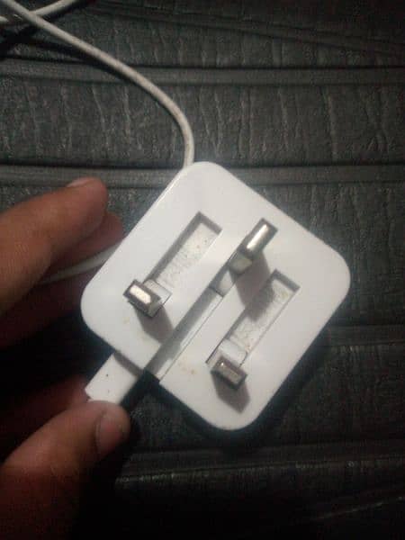 iphone charger 0