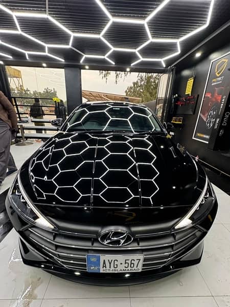 Hyundai Elantra 2022 4