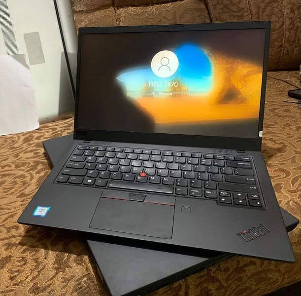 Lenovo Thinkpad X1 carbon i7 10th generation 3