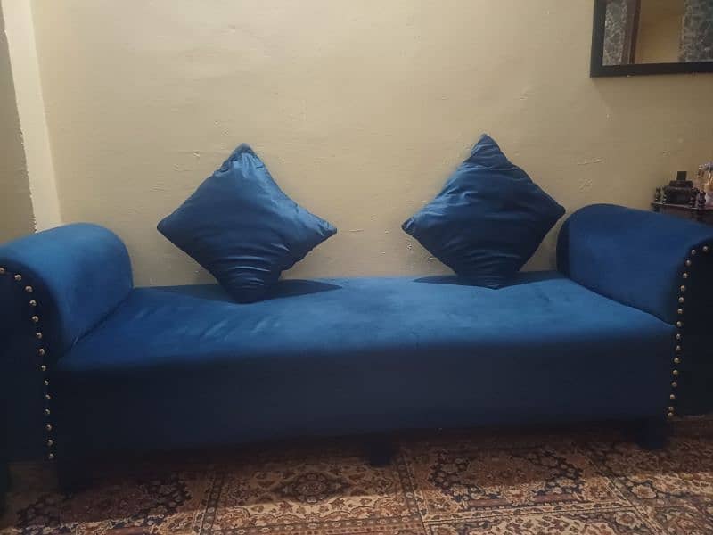 L shape sofa 11 seater with table . used ni 3 month. . 3