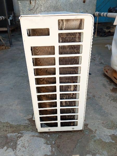 Ac and good condition 1 ton 3