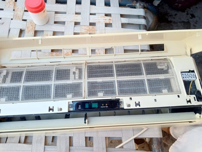 Ac and good condition 1 ton 10