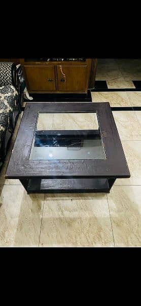 center table(selling all house items) 0