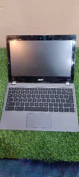Acer C720 For Sell 4