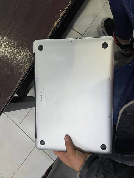 Macbook Pro ( Retina, 15-inch, mid 2015 3
