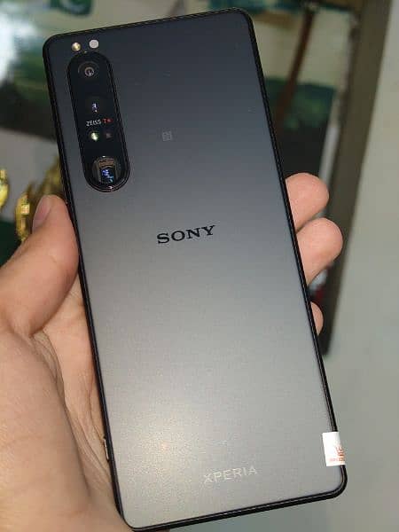 Sony Xperia 1 III, Sony Xperia 1 Mark 3 1