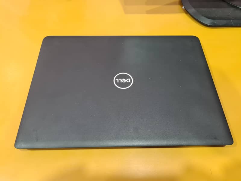 Dell Latitude 3400 1