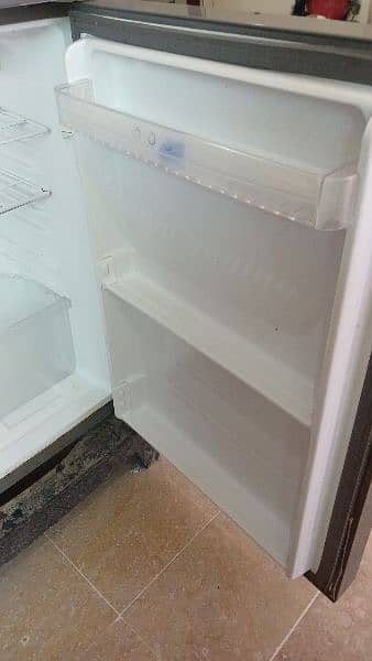 Haier fridge for sale large size 3