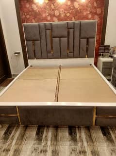 Bed for sale king size 0