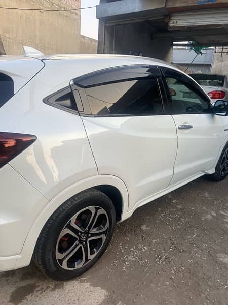 Honda Vezel 2016 4