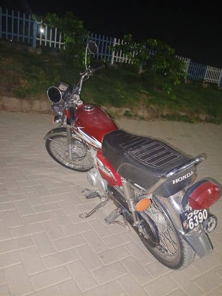 Urgent sale Honda 125 3