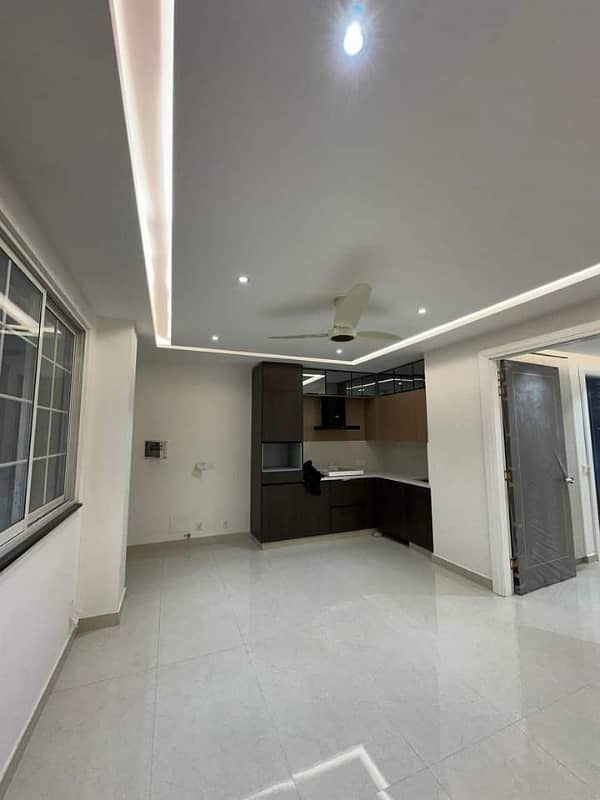 2 Bed Furnished Apartments Available For Rent 7