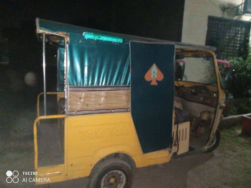 Tuktuk 6 Seater Rickshaw for Sale 2