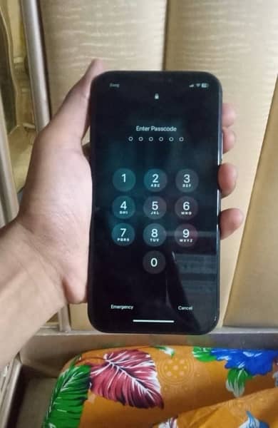 Apple Iphone Xr-64Gb-Used Condition 4