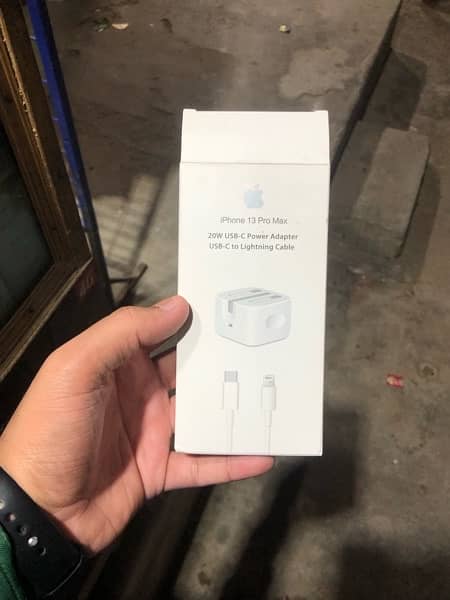 IPHONE ORIGINAL CHARGER & CABLE 2 in 1 BOX 1