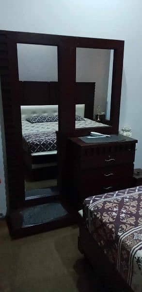 king size bed with matress side tables and dresser 5