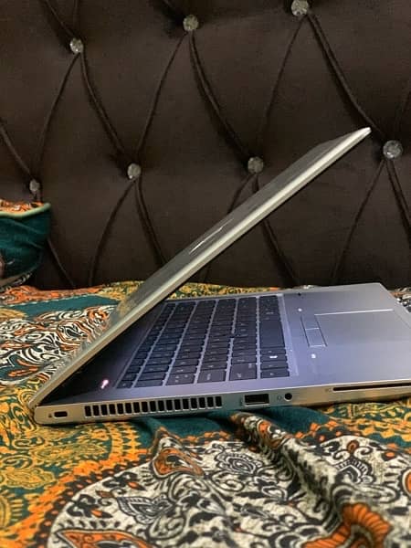 Hp probook laptop core i5 7th generation Grey colour 1