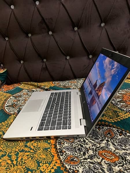 Hp probook laptop core i5 7th generation Grey colour 3