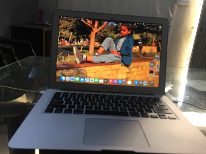 MacBook Air 2015 8/256 4